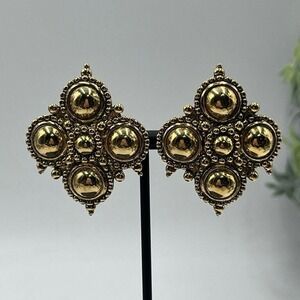 Jose Barrera For AVON Vintage Adriatic Collection Clip On Earrings Old Gold Tone